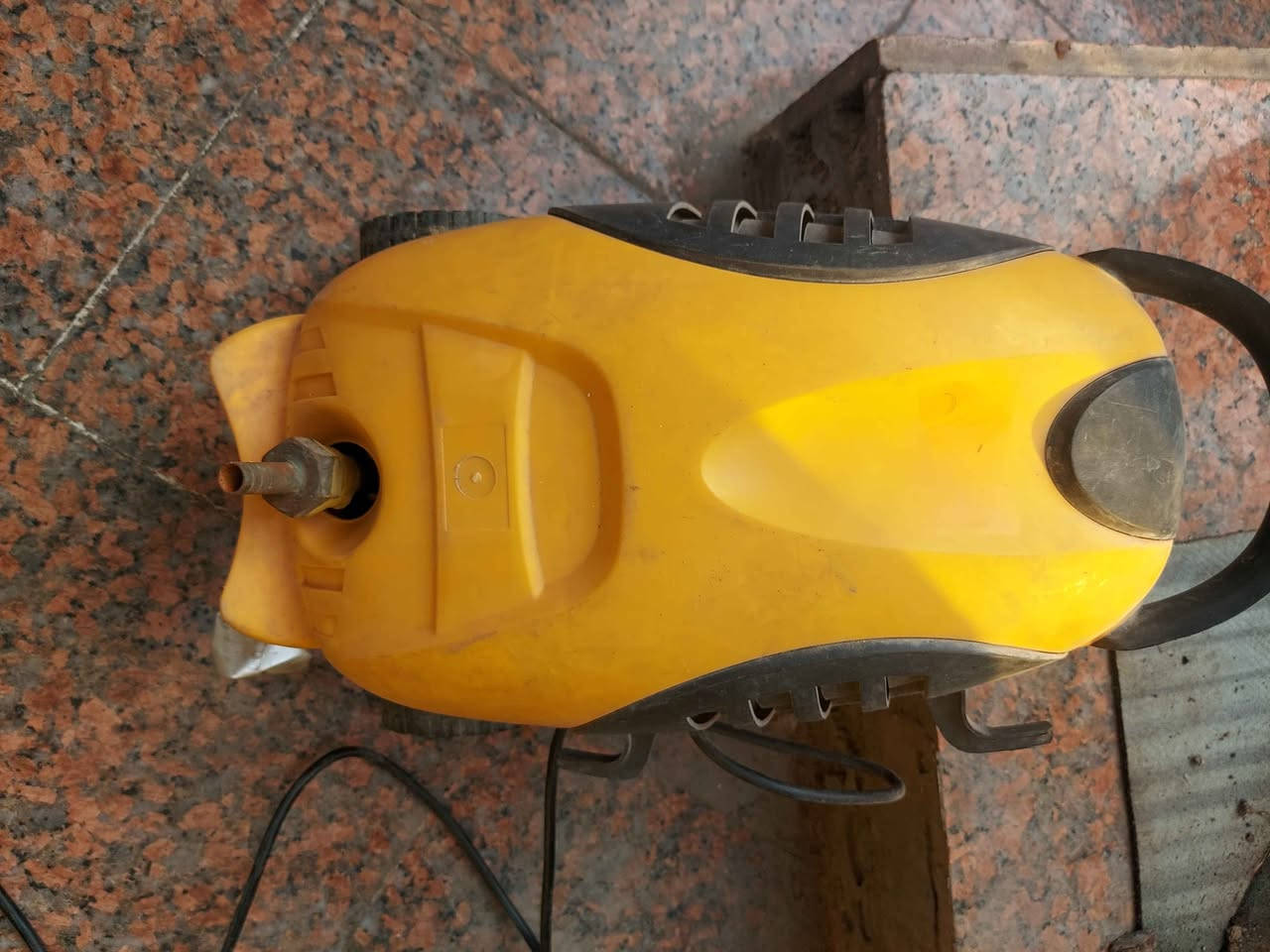 بطة غسل ترب ماي من الأسفل 
بسعر مناسب 25 الف وبيه مجال 
للإستفسار اتصال *********** البصرة, العراق
