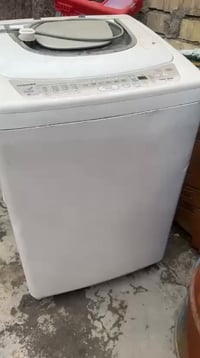 غسالة ملابس • للبيع