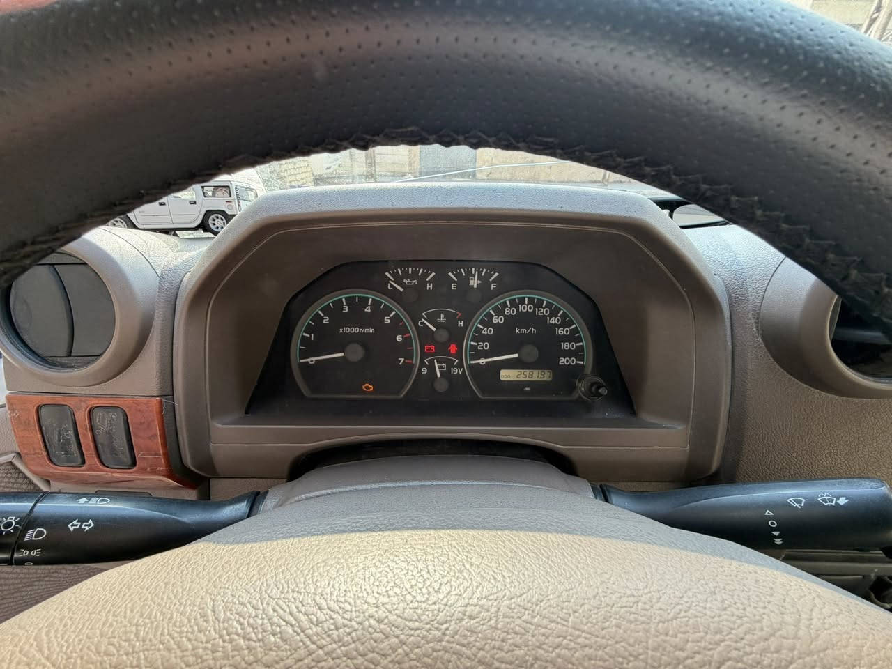 اللبيع مديل 2013 بانزين كير عادي سعر 205البصره رقم صاحب سياره ***********
