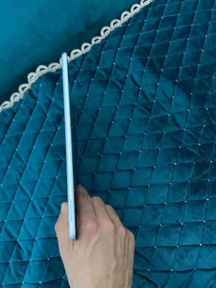 سلام عليكم 
يباد 9 
ذكرته 64 
بطاريه 88 
جهاز فول نضافه 
مكفول من كلشي 
تصال ***********
