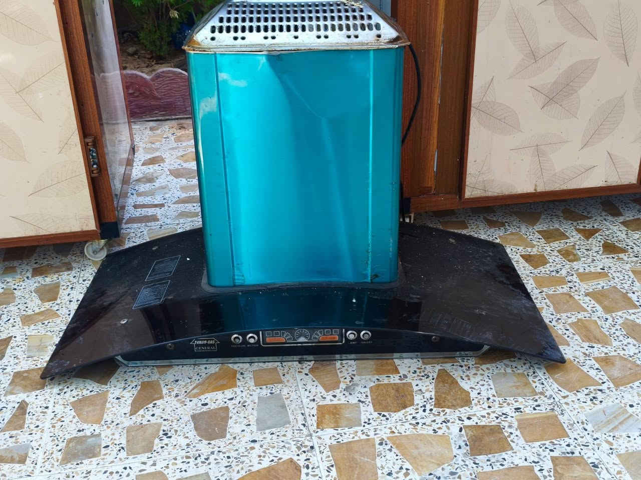 السلام عليكم كاونتر حيل نضيف ساحبة فلتر مي وياء طولة ٧متر سعرة ٧٠٠وبي مجال عنواني كركوك حي النداء ***********

