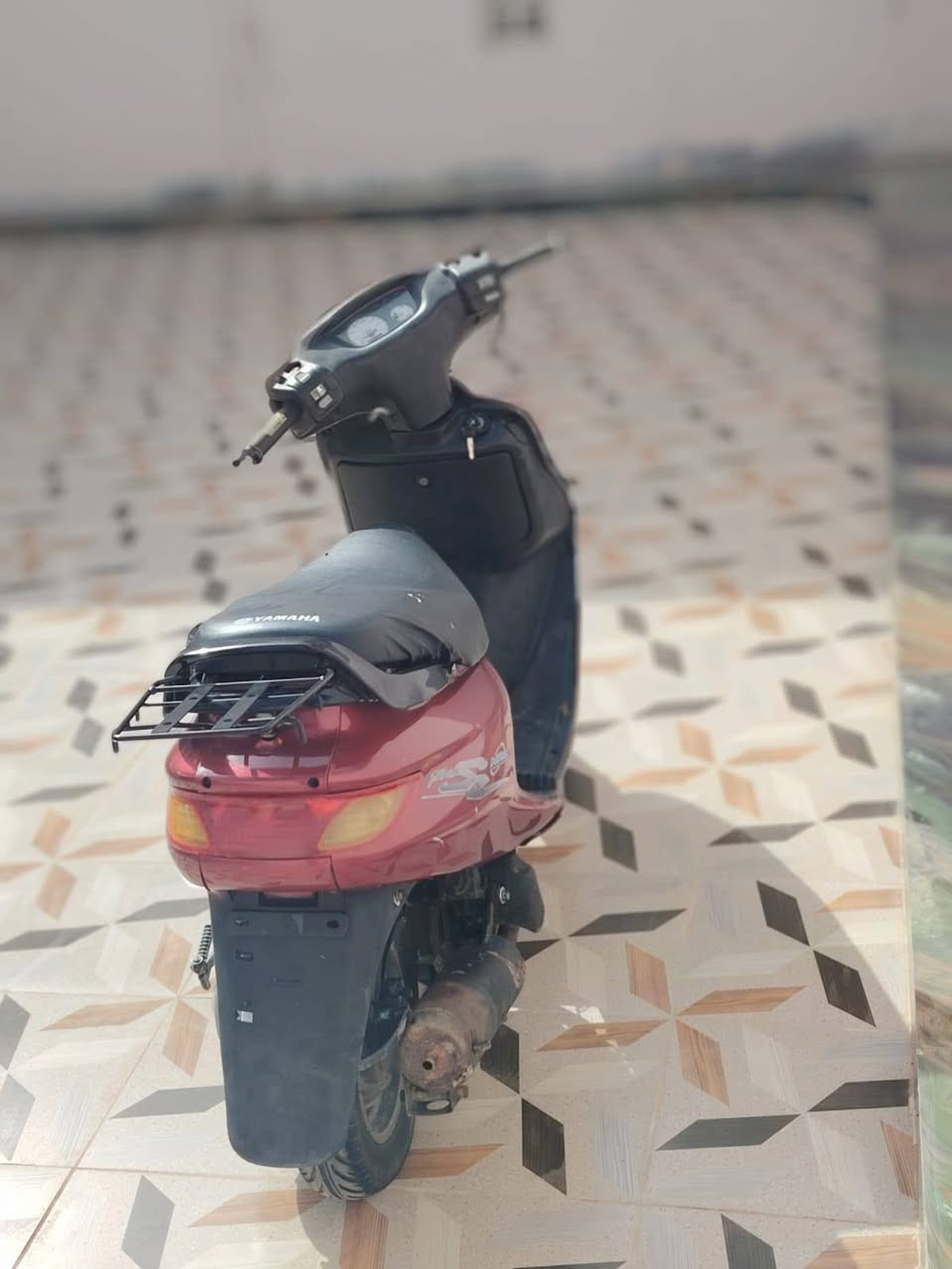 دراجه فراشه بلاديه مفتوحه بس ولفات 375 وبيها مجال للطيبين الاتصال ع رقم ***********
