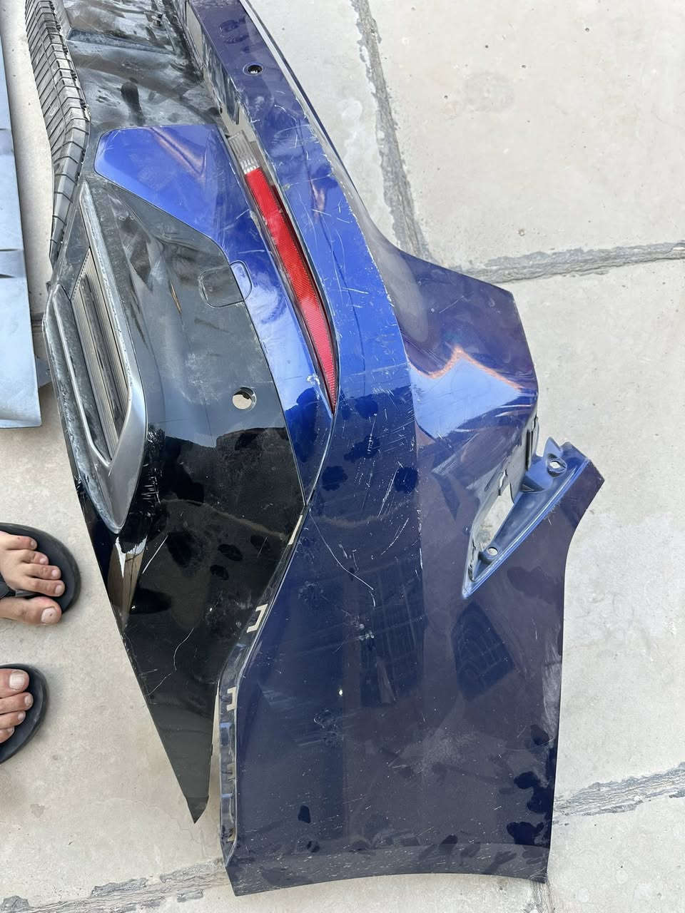 غراض  كي فايف امريكي k5 2025 

مسطرة خلفيه شغاله اضاءتها  وكامرتها ودكمة الجنطة وانطيك ضمان بيها 

فقط جامتها مكسوره شويه من جهة اليسره وموضح بالفديو

ودعاميه بلاديه امريكيه  مثل ما موضح بالفديو مع عدد 2 فسفوريات اصليات

***********
