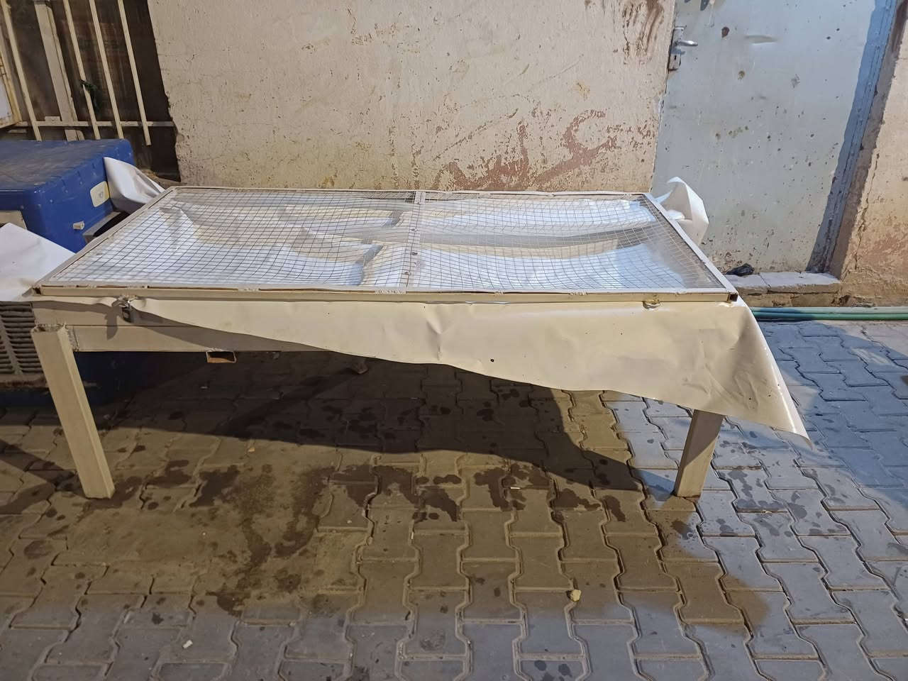 حوض اسماك للبيع نضيف كلش ومامستخدم 
للاستفسار
***********
