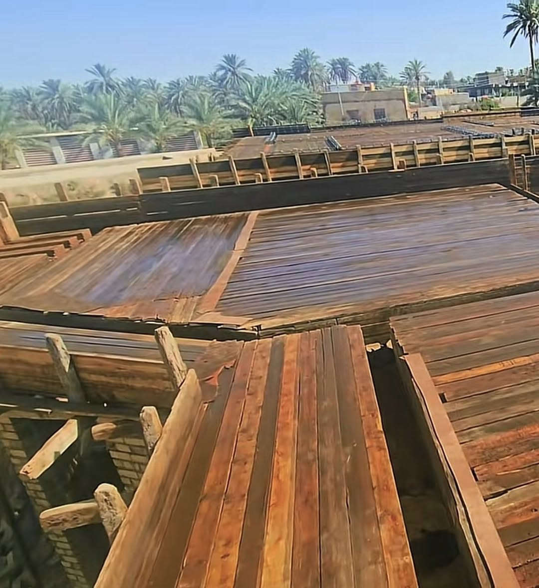 ابو حسين المقاولات العامه ونجارة القالب وصب الكونكريت
وبناء الدور السكنيه  هيكل+تسليم مفتاح 
ونعمل ايضآ في نظام الاقساط المريح 
التواصل ***********
