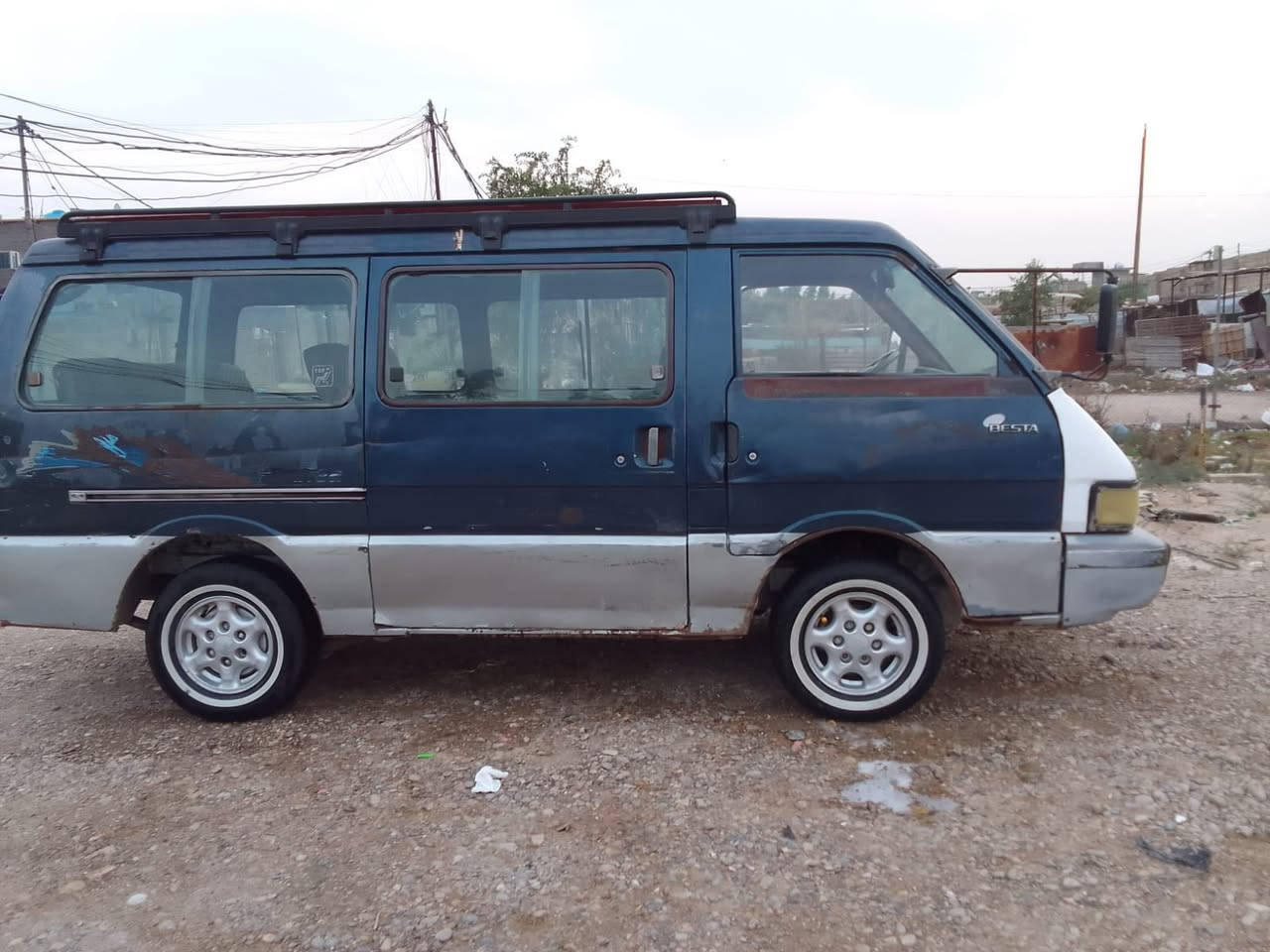 سلام عليكم كيا بستة ٩٤ مكينة وكير خير من اللة  تخم تاير
سعر ٣٢ مكان بغداد رقم الهاتف ***********
