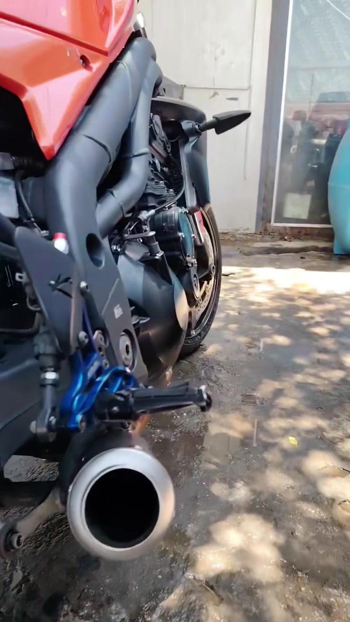 بطح محرك الف 50 يطالي مبرمجه طلقات تبريد دهن أو مي مال شريكه مراوس  تي ماكس سكاي كون نضافه١٠٠بل ١٠٠ أو سلفر ونج  بس اريدها كون نضيفه مكاني السيديه تقاطع درويش *********** بي وتساب اطرب بل شارع  بدون رقم دراجه
