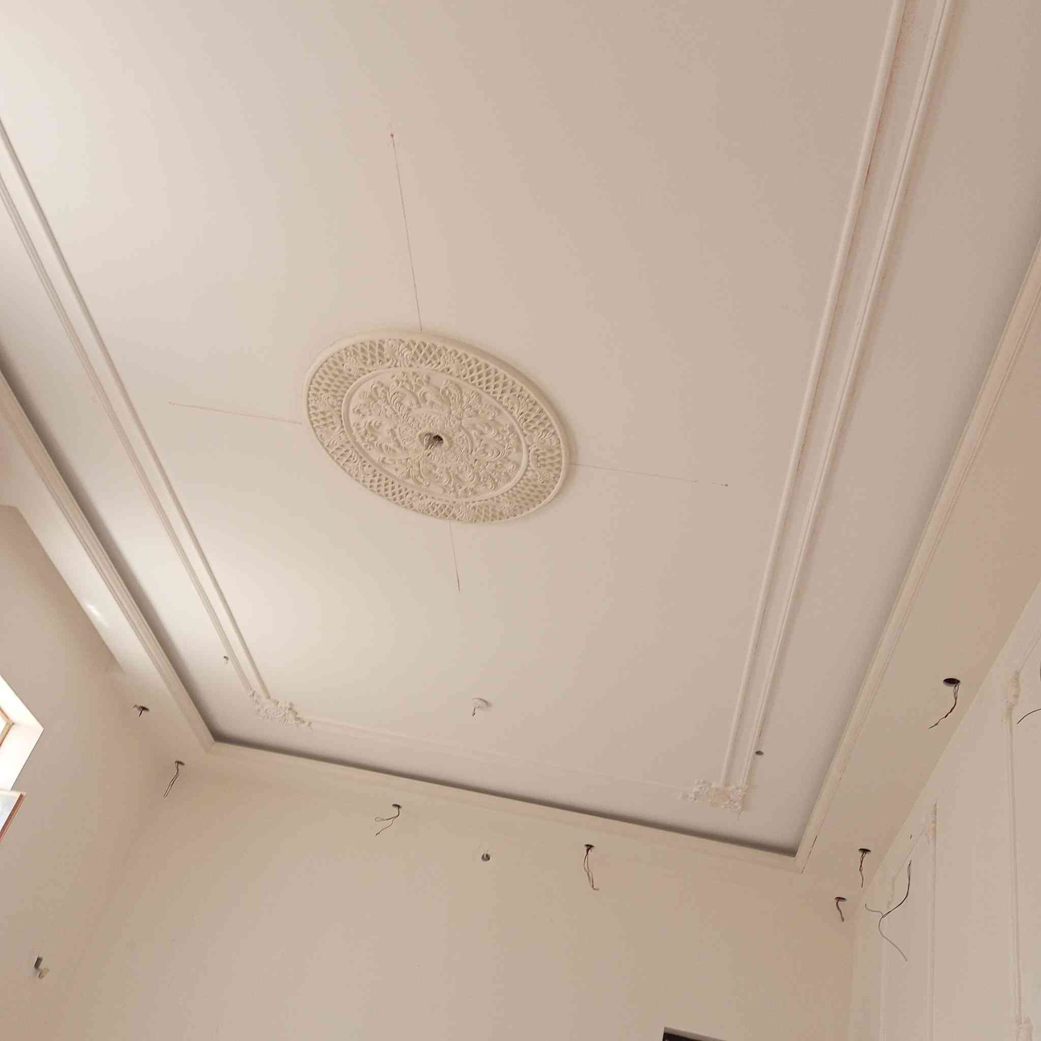 سلام عليكم حبايب طبعاً نعمل الجميع الديكورجبس بورد والملكي المغربي والسقوف الثانويه هذا جزء من عملنه الديكور 🔨🔨
"اسعار مميزة كرسته وعمل بسعار مناسبه  العنوان #الانبار اي استفسار تواصل  الخاص اوعل الهاتف/***********
و بأسعار مناسه للجميع
