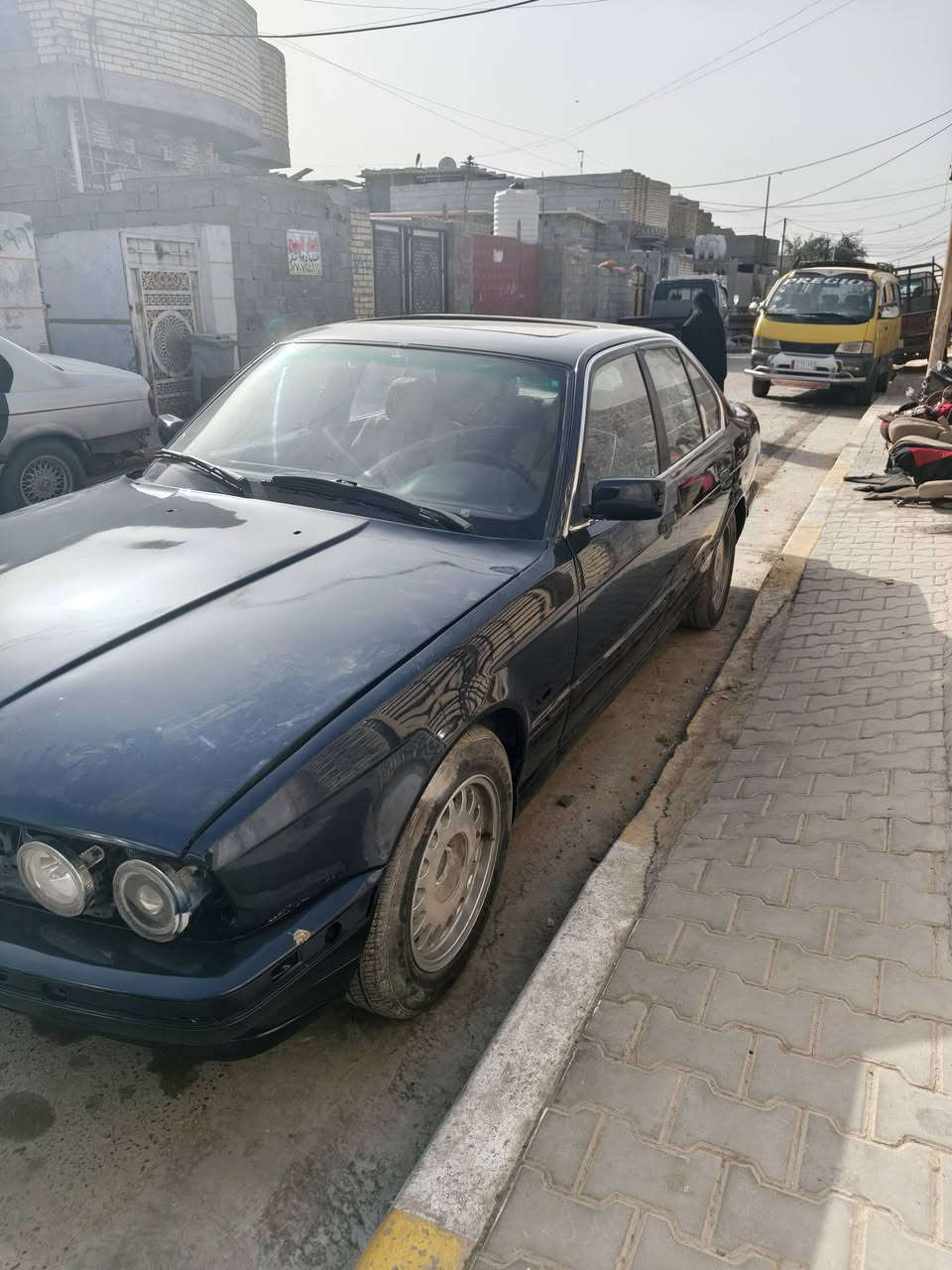 السلام عليكم ورحمه الله وبركاته الرخصه الادمن المحترم بي ام دبليو سياره جاهزه البارحه من الصبغ طلعت الرقم صادر نكليزي السنويه 30اني مكلف بل نشر تصل ع صاحب سياره ***********
