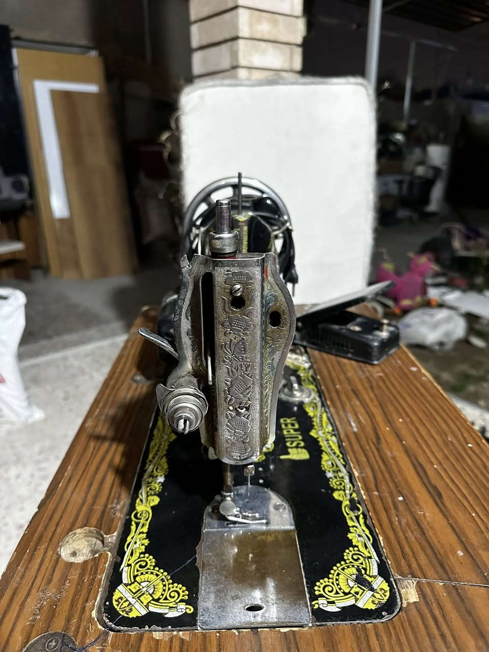 مكينة خياطة فراشة
المكينة الفراشة الاصلية مو تقليد شغالة وتخيط 
مكاني شارع فلسطين 
السعر ب١٤٠ الف 
***********
