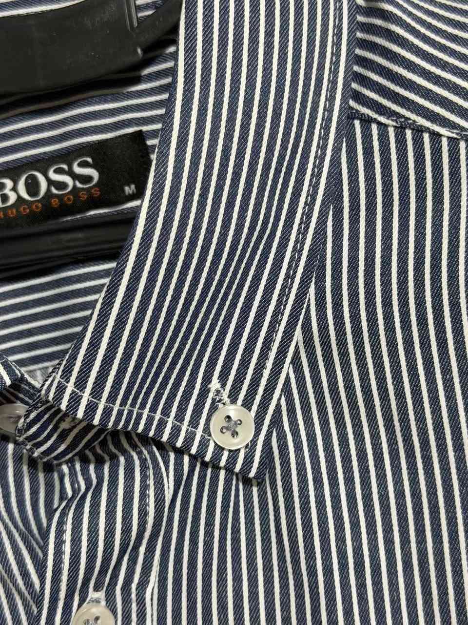 HUGO BOSS Original 👌🏻🤗💁🏻‍♂️
قیاس M_L
نظافة ١٠٠/١٠٠
قماش قطن 🙅🏻
توصيل متوفر 📍🧭


**إذا كنت صاحب هذا الإعلان وتريد حذفه لأي سبب، رجاءا أرسل رسالة إلى الدعم الفني**
