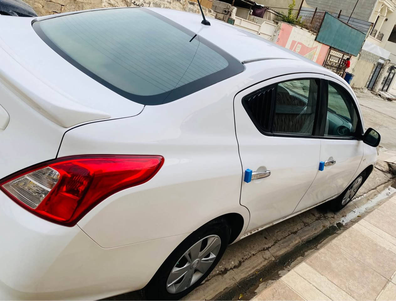 نسيان صني موديل 20 سنوي جديد  ورقم جديد بطاقه بانزين بيها تايرات  جدد كاميره اي ضرر مابي كير محرك شرط سعره 118
*********** كركوك, العراق
