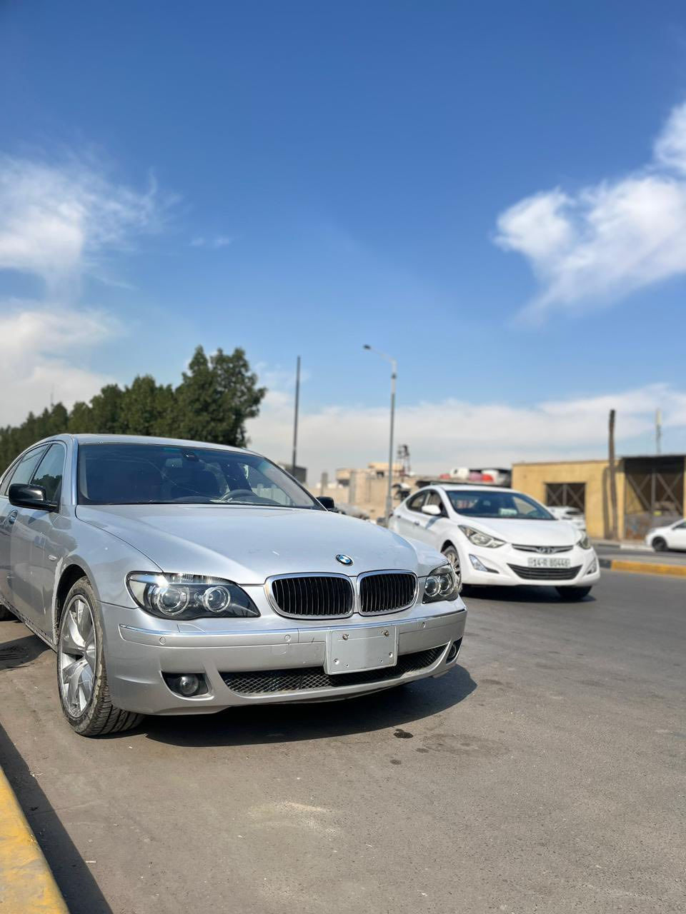السلام عليكم
Bmw e66 740 2007

للبيع فقط

رقم بصره الجديد ب اسمي 

السياره (نقل وشرط شغل درجه اولى)

كير مكينه جدد صارلهن شهر اقل

حداده امامي خلفي جديد

منظومة تبريد وتدفئة جديد

غرفه من الدشبول لدشبول جديده

تخم ويل وتاير جديد

سلايت جديد

منظومه ماء جديده 

مكاني البصرة 

السعر 90 وبيها مجال

+964 771 756 0063
