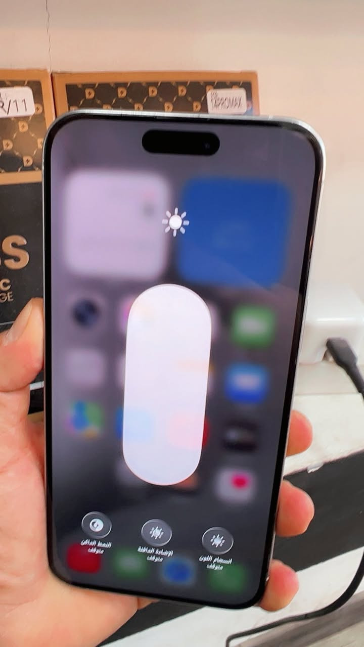 السلام عليكم
* ايفون 📲 15 برو ماكس
* لون ابيض مميز 
* بطاريه🔋88
* ذاكره 256 
* شرق اوسط عربي 
* ماستر AAA
* نموذج m 
* مكفول كفاله عامه من فتح وتصليح
* السعر / 980 الف وبي مجال حك جيه  
* العنوان/ بغداد الدوره شارع الصحه 
* للتوصل / ***********
