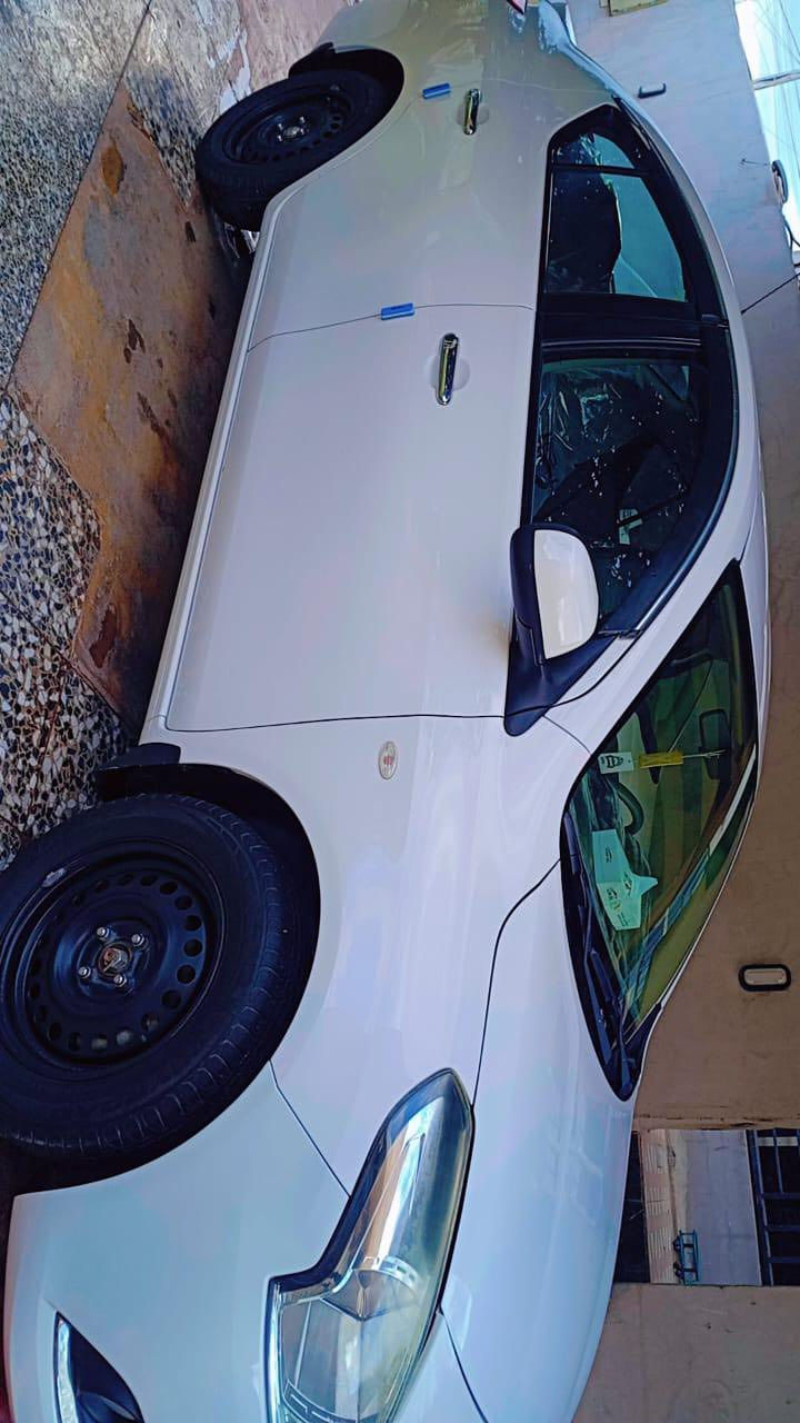 نيسان سني هندي اصلي بليتة زركة ماشية 60 موديل 2021 سيارة جديدة كلش ادامة كاملة بيهة طخة بالصندوق و معدلة ع البارد و السونار مرفق بالمنشور رقم سليمانية بأسمي سيارة جاهزة من كلشي السعر 115 الاتصال على الرقم مكاني بغداد الزعفرانية ***********
