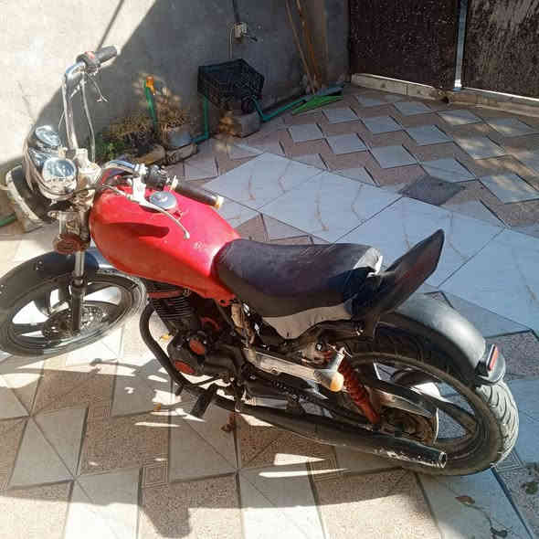 جونده كلك مكفوله دراجه خير من الله شرط هندر واحد محرك يخبل اخرس كهربائيات شغاله يرادلها ترتيبات بسيطه. السعر 200 وبيها مجال قليل مكاني كربلاء الابراهميه قرب السيطره  رقم الهاتف *********** شراي اتصل
