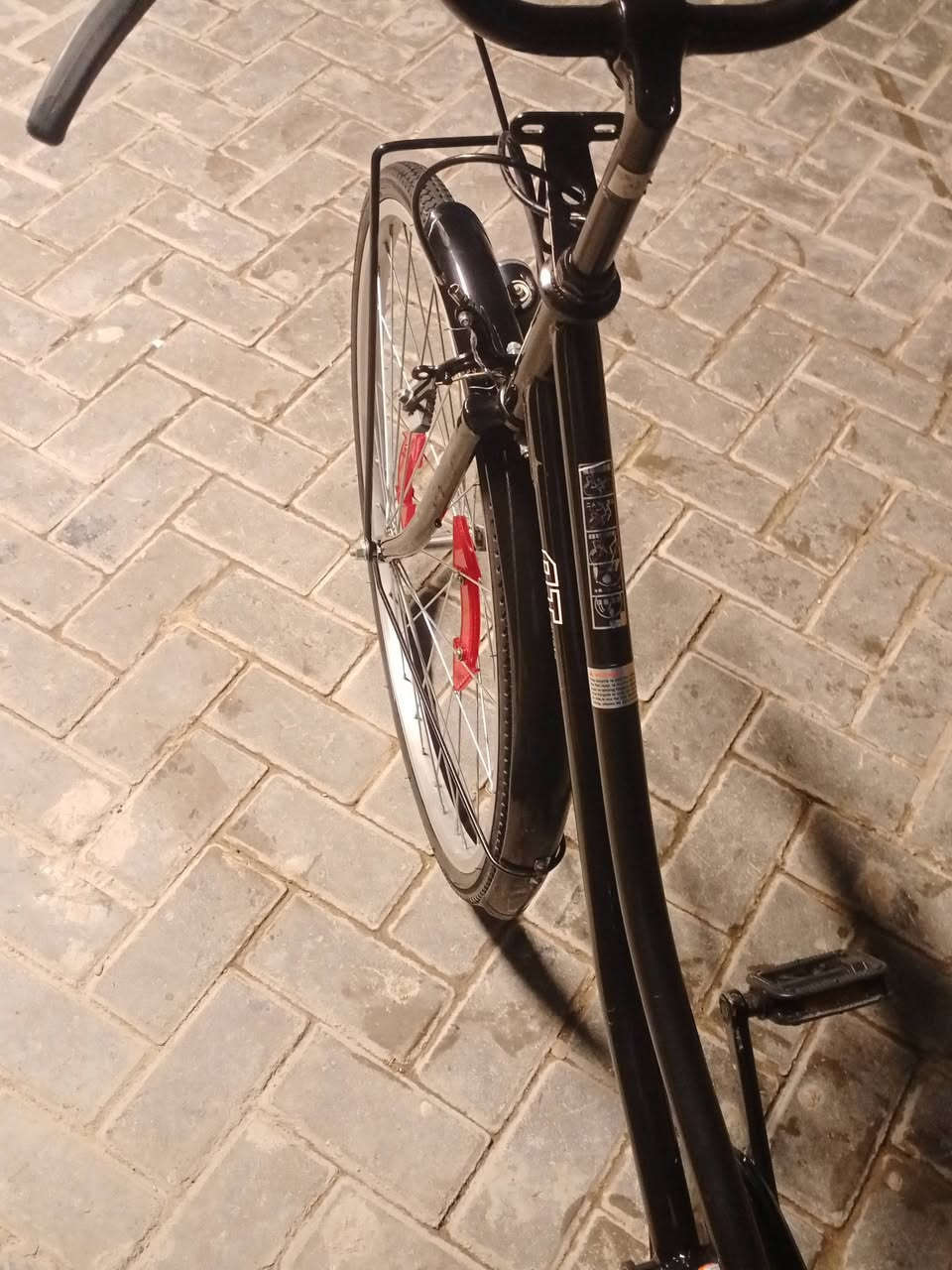 سلام عليكم باسكل للبيع مكان مدينه الصدر باسكل نضيف مابي اي تبديل سعر 130وبي مجال بسيط اي  استفسار على هاذ رقم 
*********** واتساب
