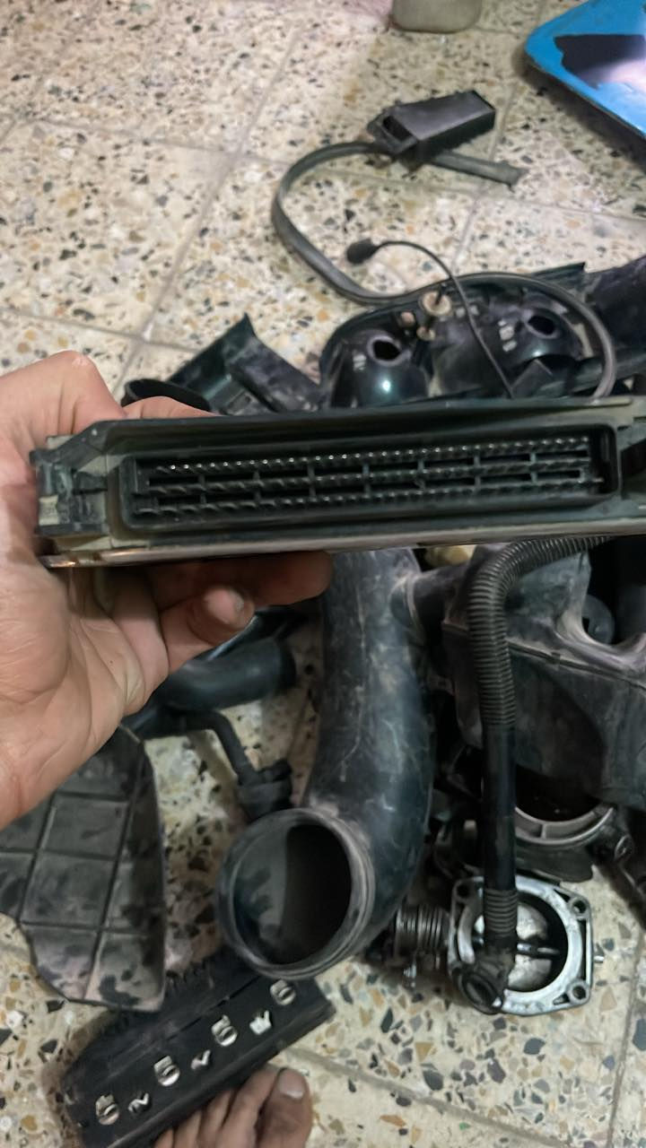 عقل سيمنز MS41 مفتوح سكيورتي يعني يشتغل عال ٣٦ وعلى الصقر
بس ضارب سلولي يتبرمج ويرجع طبيعي يعني شغال هسة بس السلولي يعلك مرات بيه 
قييم واخذ


**إذا كنت صاحب هذا الإعلان وتريد حذفه لأي سبب، رجاءا أرسل رسالة إلى الدعم الفني**