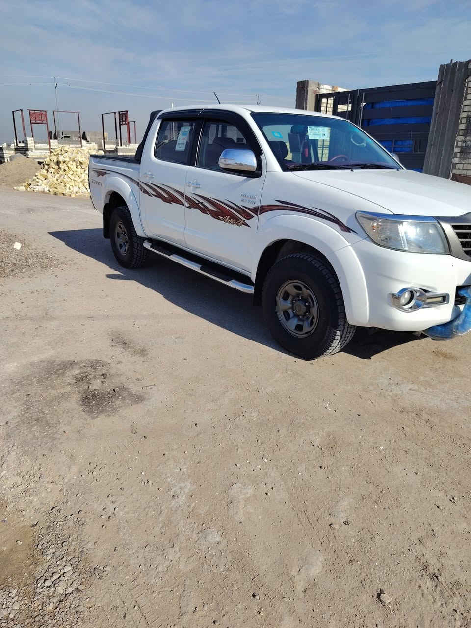 سلام عليكم بيكم هايلوكس 2014 مكفوله كفاله عامه فور ويل اوتوماتيك رقم نجف رقم الهاتف ***********
