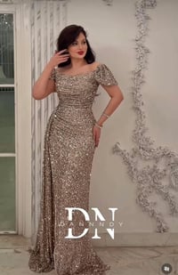 قياس ٤٦ • وزن ٧٥-٧٧ • ملابس