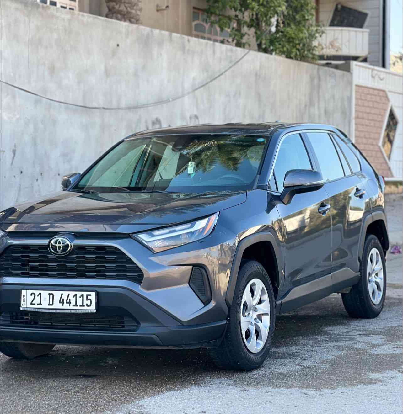 تيوتا /راف فور
موديل / Le 2023
مواصفات /كير اوتو ماتيك
شاشه /كامره  
حاساسات /جانبيه /اماميه/خلفي 
رادار
محرك /2500 
بانزين مو هايبرد 
نضام قياده /تحديد مسار  
جام /اوتوماتيك
ضرر /فقط دعاميه خلفيه  
رقم شاصي /‏T361RFV3PC350880
السعر /220 $
الرقم /‏***********
