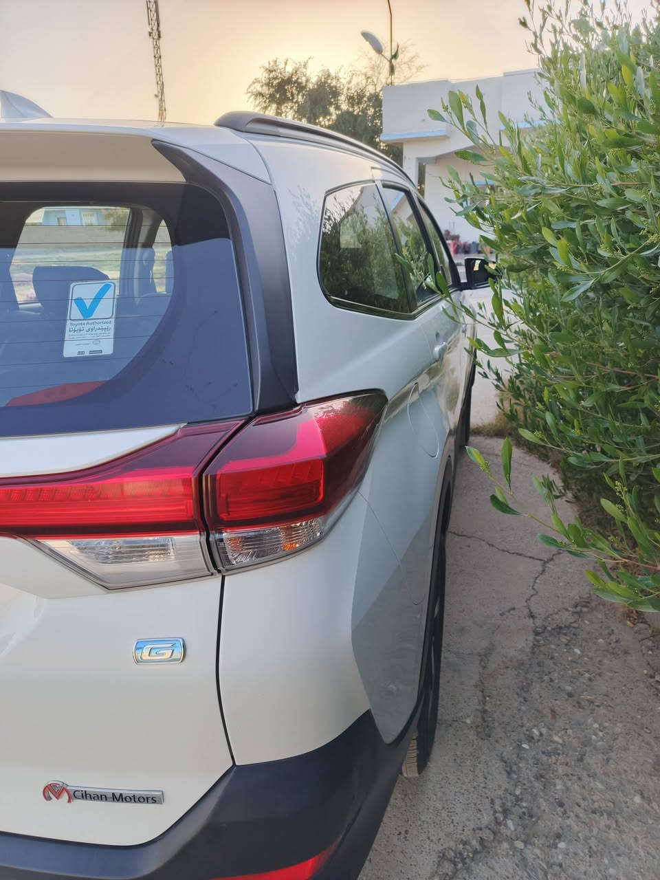 تويوتا راش م٢٠ سليمانيه بسمي مكفوله فقط كارت بمقدار شبر بمقدمه البنيد ماشي(٩٤) الف كم بصمه (٧) راكب سعر (١٥٥) ويرهم مراوس مع سورنتو حديث بي صبغ او اي سيارة حديثه انطي فرق او اخذ للاستفسار (***********) السيارة في اربيل
