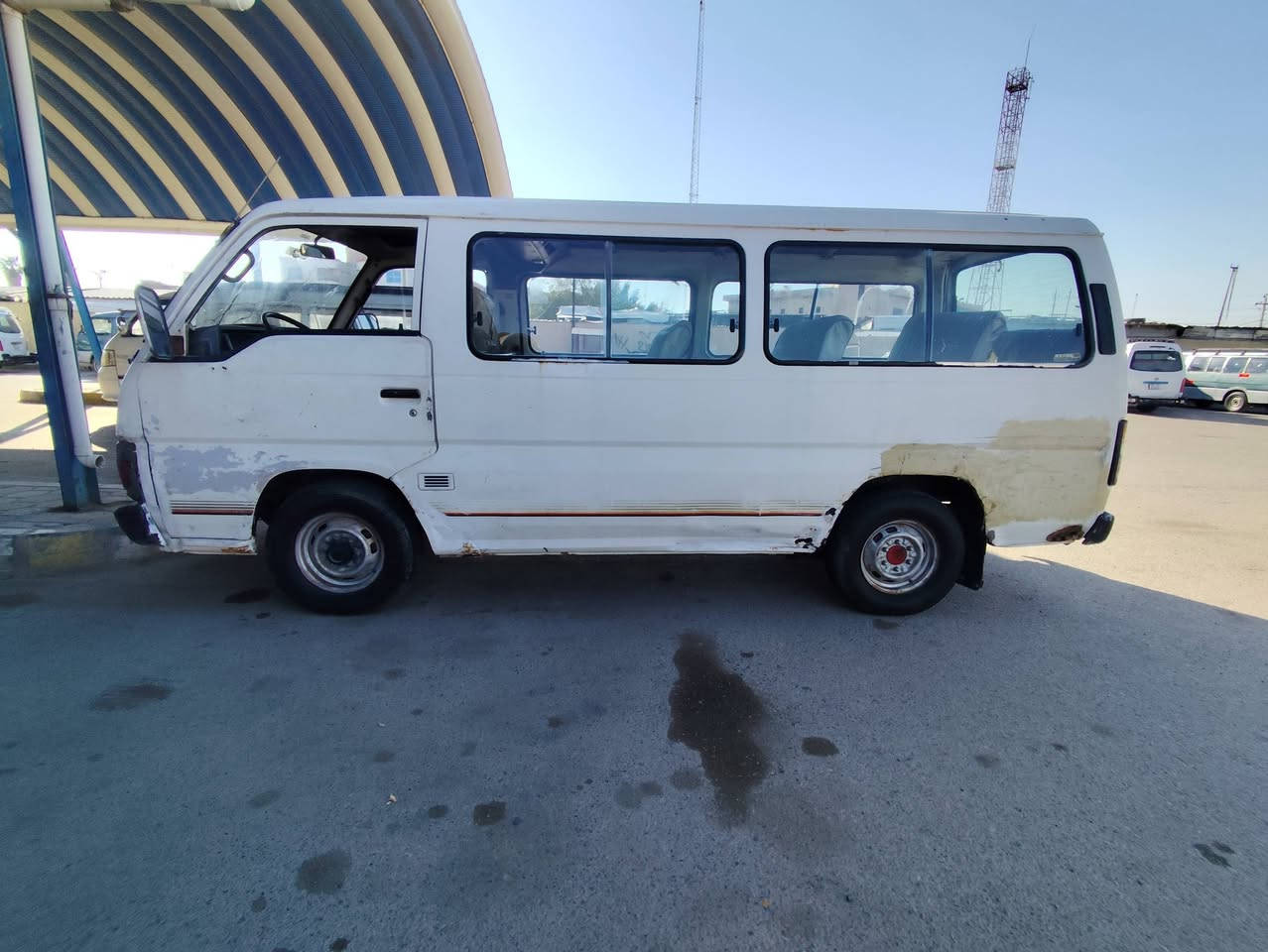 سلام عليكم من رخصت الادمن نيسان اورفان موديل 93 سيارة جاهزة كير مكينة اكسل كفالة باتري تخم تاير كهربائيات كلهة شغالة السيارة جاهزة 14نفر مكاني كوت السعر 25وبيهة مجال بسيط حك الجية الاستفسار التواصل على هذا مابي واتساب فقط اتصال.
***********
