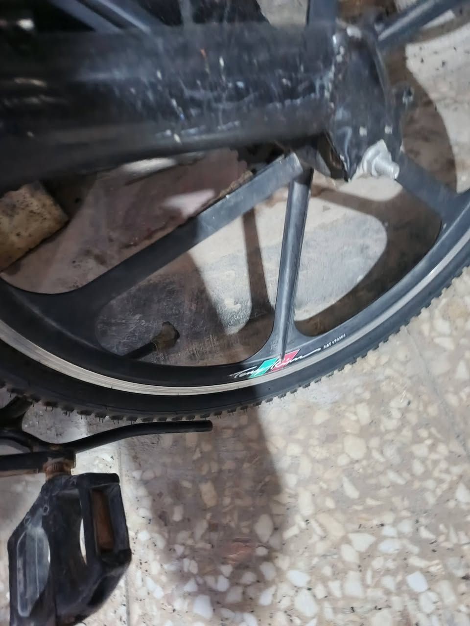 السلام عليكم
بايسكل ياباني جبلي للبيع
تايرات جدد 
ويل كب مثل مواضح بالصور 
دبلات 
السعر 80 وبي مجال للشراي
الاتصال على هذا الرقم
***********
متوفر واتساب
