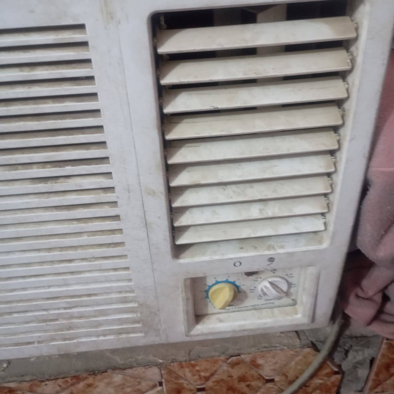 السلام عليكم مكيف البيع نضيف وشغال تبريده ثلج ومادخل مصلح السعر 200العنوان الشطره حي الشرطه رقم التلفون ‏‪***********‬‏
