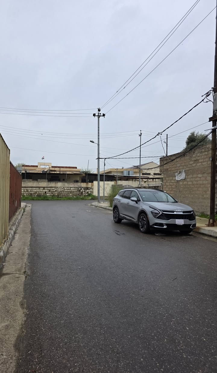 دار للبيع في حي المحاربين موقع مميز المساحة 224 م الواجهة 13 م طابقين بناء قديم . 
***********
***********
عقارات صفوة البيت حي المصارف
