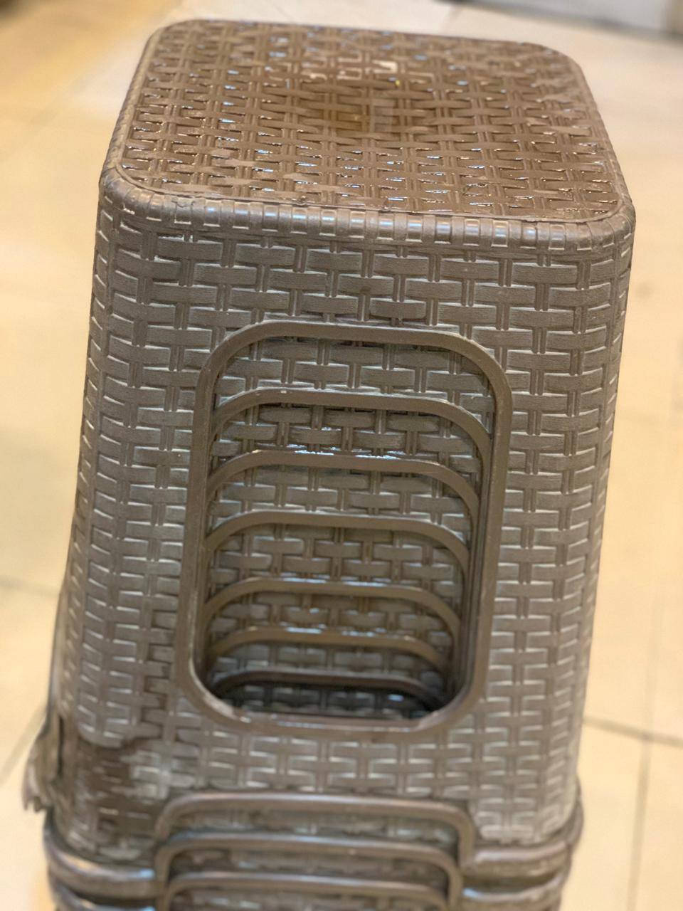 السلام عليكم ورحمة الله وبركاته
توجد أغراض مال كوفي شوب مستعمله كامله للبيع
الأغراض تشمل (مجمده+ نراكيل كامله+ مع بكارلت واغراض نراكيل+ عارضه مشربات غازيه +ميوزه صاص+ طباخ شاي+ سماور +قناني غاز+ تخم+ كراسي نوعيتين+ طبلات+ بلازما  حمج 42+ مبردات +صوبه غازيه كبيره +خيمه للجلوس تصير شفافه مع سقف ضد الماء +وبعد عدة أمور)
بس بشرط ابيع الأغراض كلهن بيعه وحده يعني ما ابيع كل حاجه بحدهي تجي تحمل الأغراض وتتوكل والسعر اداريك بي حك الجيه
هاذا رقمي ***********
متوفر واتساب واتصال
