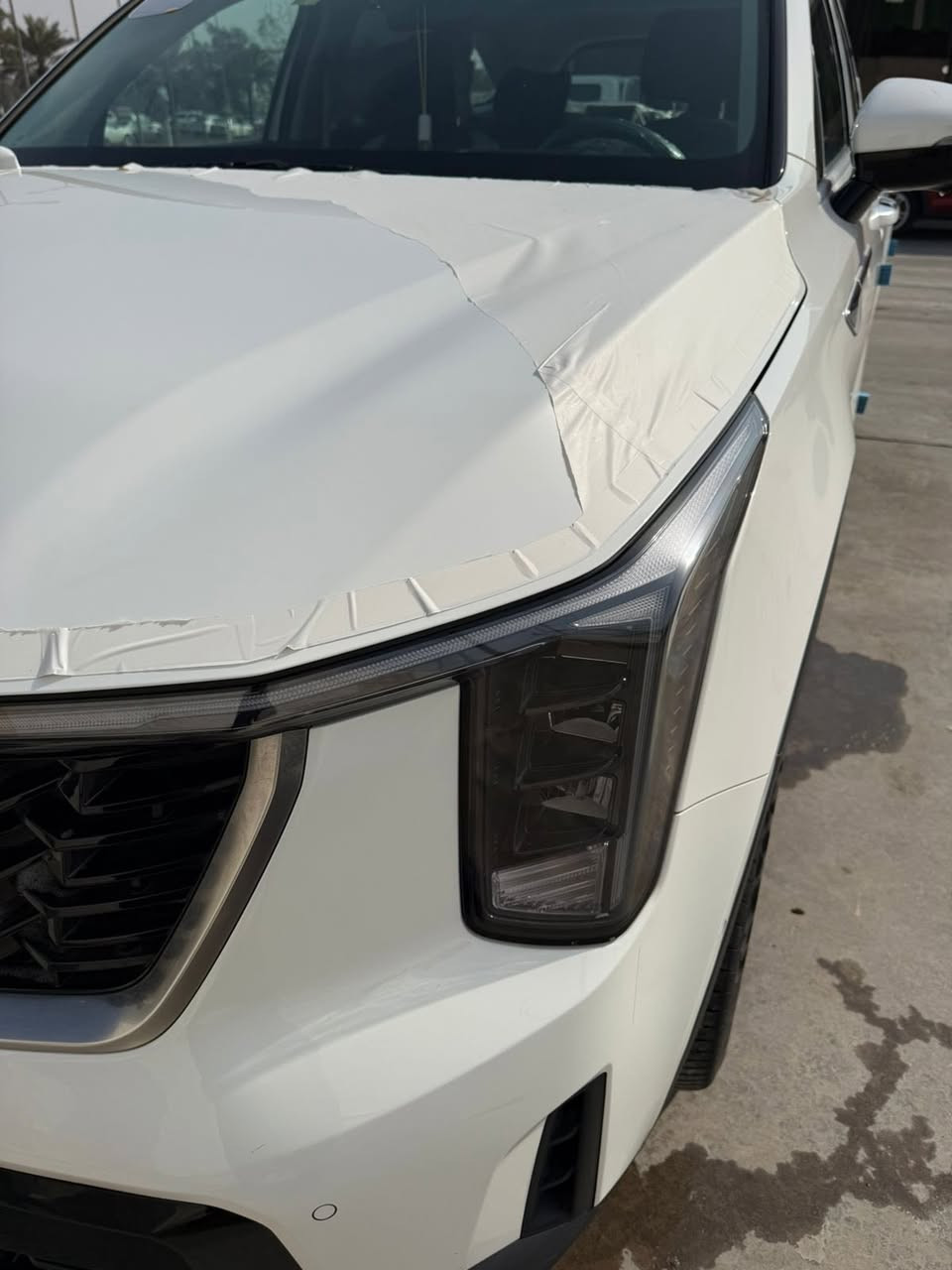 سلام عليكم سيارة سورنتو 2025 خليجي  بغداد ماشية  5500  ضمان الدولية  مواصفات كشن منفصلVIP 7راكب  محرك 3500   سيارة جديدة ما عدا ضربة بالصندوق الخلفي قليلة و موضحة عدكم بالصور 
محرك 6 سلندر ويل كب 20+ داتا شو 
تحكم ريمونت نضام ركن جانبي
كشنات الاماميه تحكم كهرباء كامل مع ذاكرة 
سقف بانورما 
حساسات امامي وخلفي وجانبي 
4 كاميرات محيطية 360 درجة 
تبريد 3 قطع 
صندوق خلفي كهرباء 
اضاءة لايت زينون + LED
نضام دفع امامي (FWD)
بردات خلفية
هاندبريك دكمة
لاستفسار  ***********
