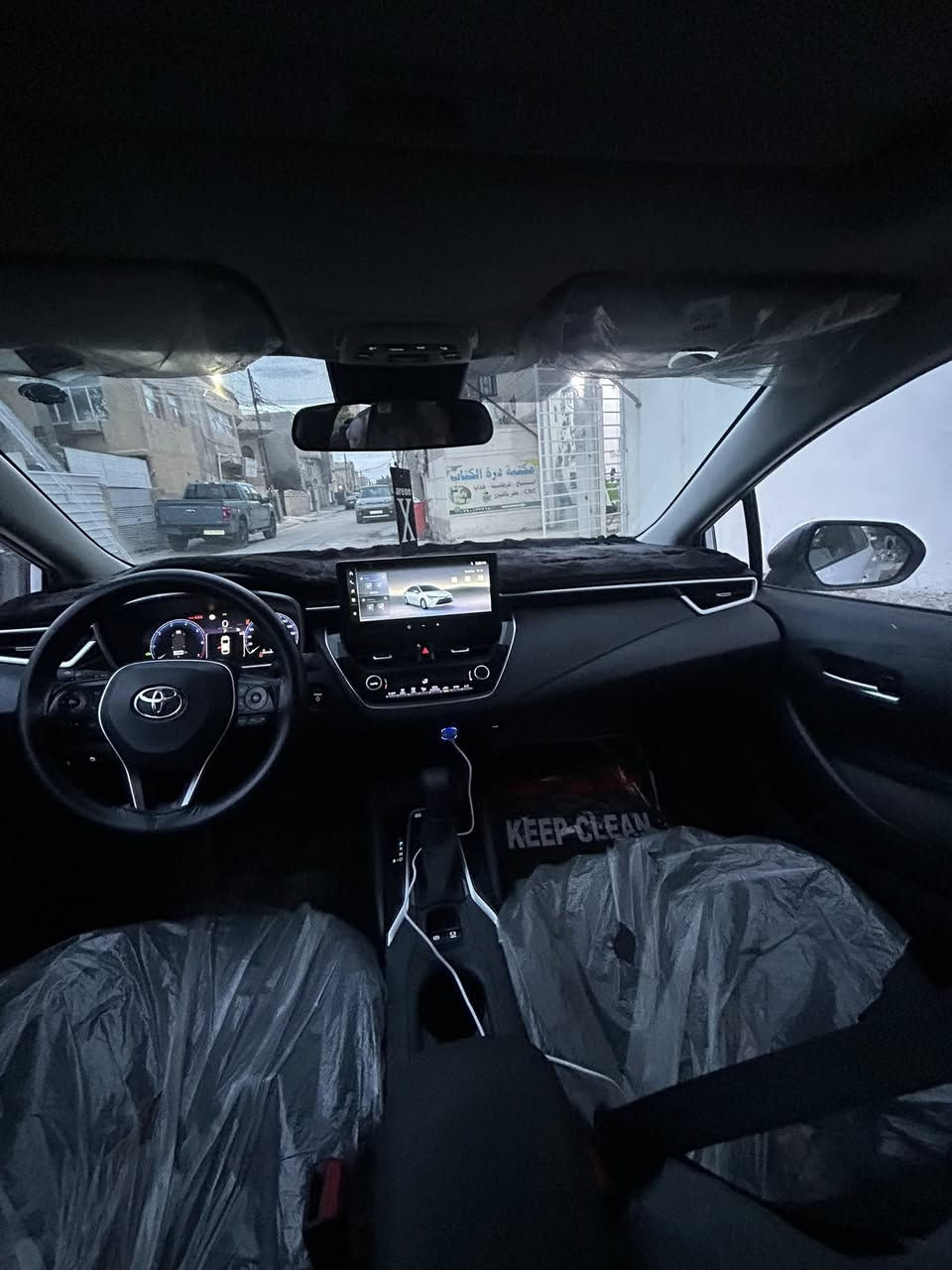 السلام عليكم 
كورلا هايبرد 2025 
مكفولة كفالة عامة 
ماشية 29 الاف
بغداد ب اسمي 
السعر 155 مجال بسيط
***********
