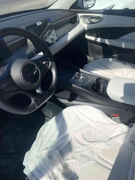 Seal 05
2025 

.لون ابيض . داخل ابيض . مرقم لوحات وسنويه .لدات امامي خلفي . حساسات  مواصفات السيل 

العنوان السيديه .قبل مدخل الخيزران 

للاستفسار (***********)
