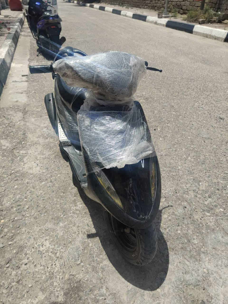 للبيع عدله مفتوحه ولفات ولباقي كفاله عامه من باتري اشاير ويلات دبلات كلشيي +ختم دراجه نهضه ومعدل عليه كزوزFM بوشته49 بلاد كلشيي قبل فوك شهر من بدلت ولفات دراجه انطي بيه ضمان من كد ما واثق من يمه لان تخبل ومدارييه بل دهن كل سبوعين جيب مصلح وخذ راحتك بيه هندر واحد نقصه شخاطه باجر او عكبه اصلحه السعر675وبيه مجال ***********
