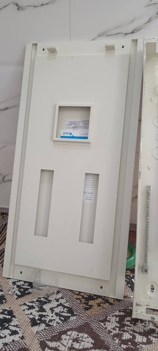 بنل كهرباء الفنار السعودي متكون من شجرة كاملة مع بارد وايرث ويحتوي على قاطع هوائي ٢٢٥ امبير


**إذا كنت صاحب هذا الإعلان وتريد حذفه لأي سبب، رجاءا أرسل رسالة إلى الدعم الفني**