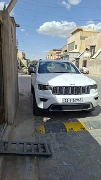 البيع جيب موديل 18 سونار ويه صور فول واحد عل واحد بدون ضرر فقط صبغ الج...