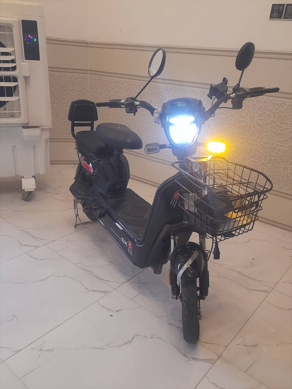 للبيع
دراجه شحن  نضيفه مشروطه من كلشي 

 سعره ٢٠٠ بيه مجال قليل شراي ينتصل ***********مكان سماوه الهلال يوجد توصيل حسب الاتفاق
