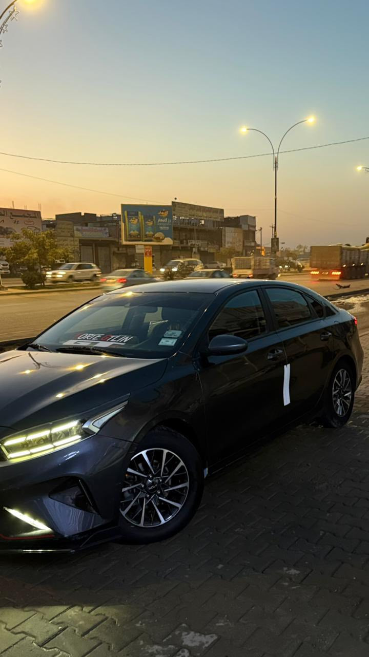 KIA FORTE K3 MODEL 2023
‏KIA : النوع
‏FORTE : الفئة
سنة الصنع : 2023
استيراد حديث
الطلاء : جاملغ بارد فقط +ربع بونيد صبغ الاربكات راجع سستم 
سعة المحرك : 2.0L
الحالة: ممتَازَة
المميزات : جَميع المزايا
العيوب : لا يوجدْ بإذنِ اللّٰه
المسافة المقطوعة :35 الف KM
ناقل الحركة : اوتوماتيك
نوع الوقود : بنزين
رقم الهاتف :***********
