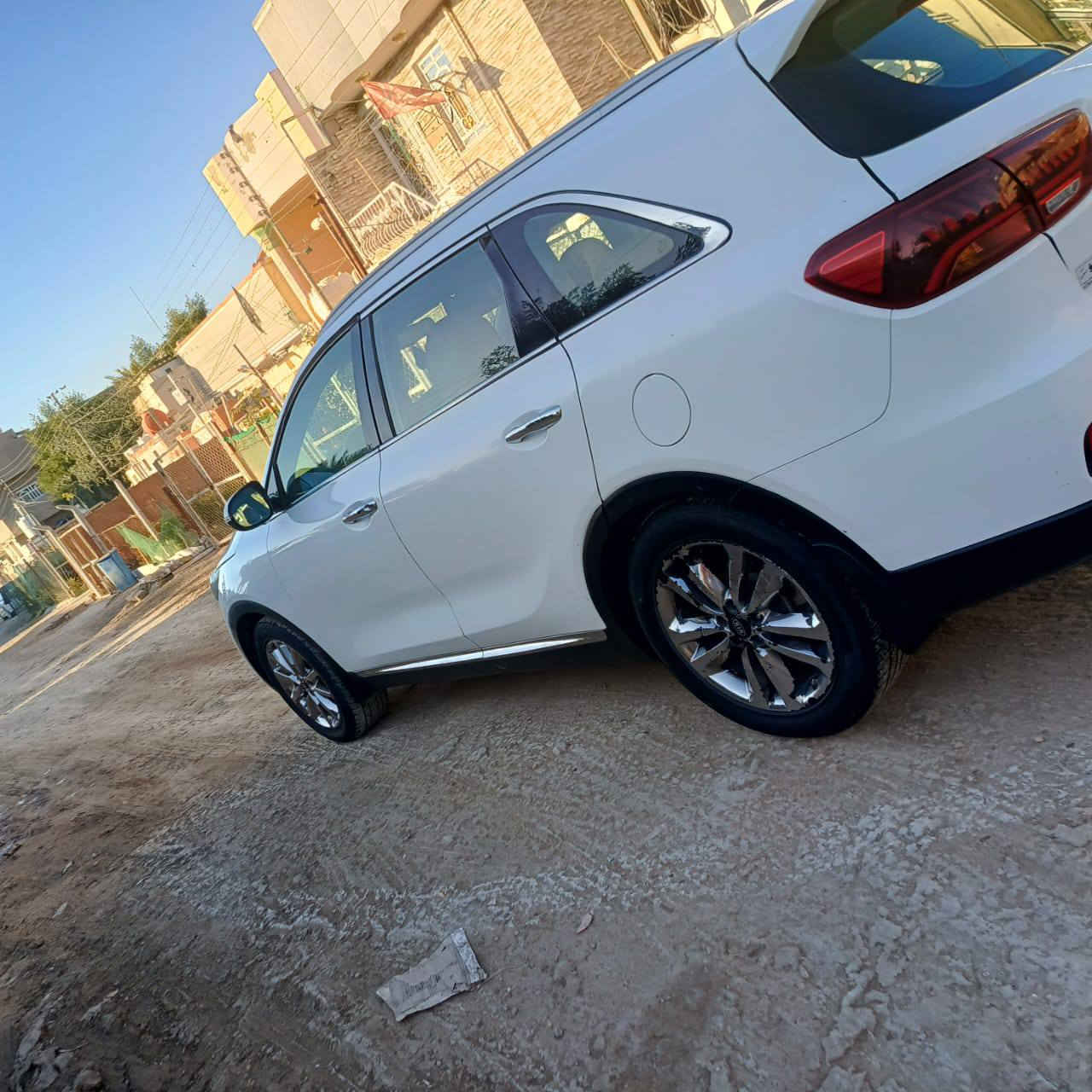 السلام عليكم موجود سورنتو موديل 2018 سياره فول مواصفات من ماعده الفتحه مواصفات 1بصمه2تحكم ستيرن. 3تلث قطع تبريد سياره خليجي محرك 6 سلندر سياره بيه مكلوبه  عله صفحه وبيه صبغ عام السعر 167وبي      مجال و مراوس بسنتافي و جيب بس ماعندي فرق راوس  بدون فرق 👍�
واذا انت مو شراي لا تنطي سعر من بالك 

  مكان السياره بابل الحله رقم ***********
