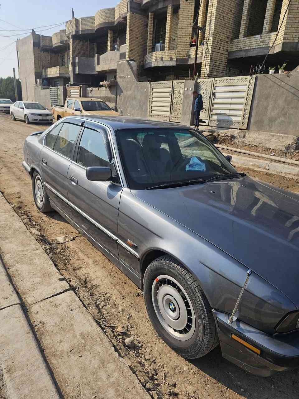 بي ام موديل  ٩٥ رقم دهوك سياره مصبوغ عام جماليه بيع او مراوس ***********
