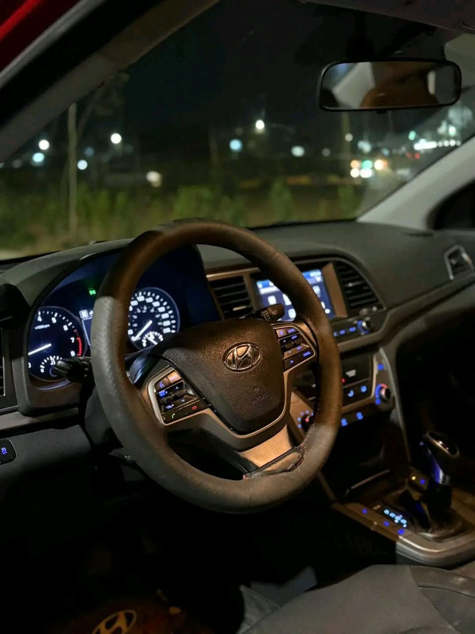 🚗✨ للبيع فقط – هيونداي إلنترا 2018 ✨🚗

🔹 الموديل: 2018
🌍 الوارد: كندي
✅ الكفالة: عامة
⚠️ الحادث: زلخ بالجاملغ الأمامي فقط، موضح بالصور والسونار.

⚙️ المواصفات:
🚘 كير أوتوماتيك (AT)
🔧 محرك 2.0 DOHC
🔥 كشنات مع تدفئة (هيتر)
📺 شاشة مع تحكمات
📹 كاميرا دوارة
🛞 هزة جديدة

📄 رقم السيارة: نينوى دولي
📍 الموقع: الموصل

💰 السعر: 12,000 دولار (قابل للتفاوض بالمعقول إن وجد)

📞 للاستفسار: ***********

🌹 يرجى التواصل للجادين فقط.
