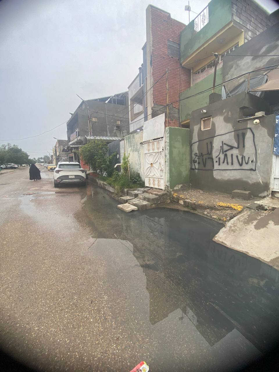 السلام عليكم بيت بل سكسك شارع المتفجرات قريب عل بلده للبيع ملك صرف بناء حديث يحتوي الىغرفه نوم وصاله ومطبخ وهول ***********
