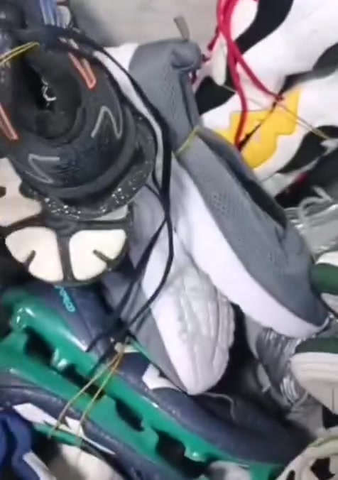 رجالي راجع، أربع ماركات(ASICS/Skechers/New Balance/ECCO)، سكتشرز وأزكس ونيوبالانس وإيكو.
للإستفسار الإتصال على 0788531777 أو أضغط على زر(إتصل بنا) أعلى الصفحة، للإنتقال إلى الواتساب.

اللوكيشن
https://maps.app.goo.gl/kJt8vs1HcEQ4HP2o8


**إذا كنت صاحب هذا الإعلان وتريد حذفه لأي سبب، رجاءا أرسل رسالة إلى الدعم الفني**
