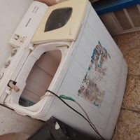 غساله شغاله بس نشافه واكفه مااعرف ليش سعرهه 30  الف 07713445460