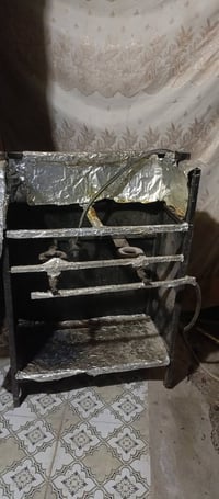 غراض كافتريا للبيع جام خانه عدد 2وطباخ ابو عينين وسنك متره ونص معه مكي...