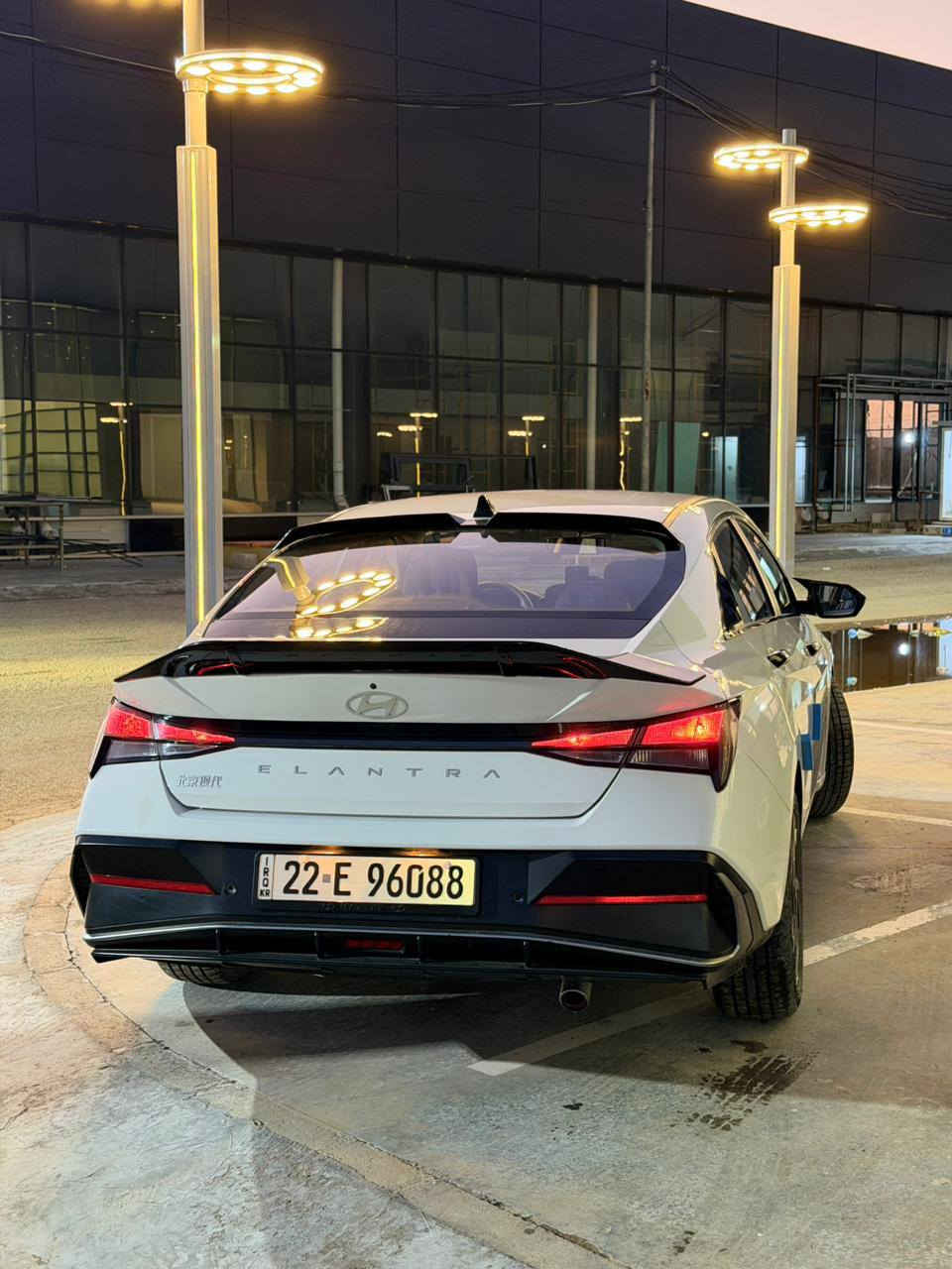 السياره جديده كفاله عامه           . السعر 143.
النترا.    2024     رقم أربيل      
    
المواصفات فوووول      .      محرك 1500 دبل نوزل دوش 
شاشه ديجتال 
بصمه                            جام عل ريمونت اوتو 
كشنات جلد 
هند بريك بصمه         تحويل.  اووكاله
اوتو هولد                  
فتحه سقف                   
محرك 1500دبل نوزل                            
حساس لايت 
حساس خلفي بلادي 
حساس أمامي بلادي 
تبريد قطعتين
كاميرا خلفيه بلادي 
جي بي اس
نضام تشغيل الكاميرات 
شاشه  كبيره اصلي ابل كار بلي 
نضام ترحيب مري شفط
نضام مود درايف إيكو وسبورت و عادي
تحكم ستيرن فول 
ويل كب كروم حجم 17
لد امامي نهاري
 شباك نيكل
مانع انزلاق
مانع انحدار 
لايت عدسات زنون 
ايرباكات
جهاز موازنه ABS
مكانه نجف
للاستفسار الاتصال السيارة 
***********
