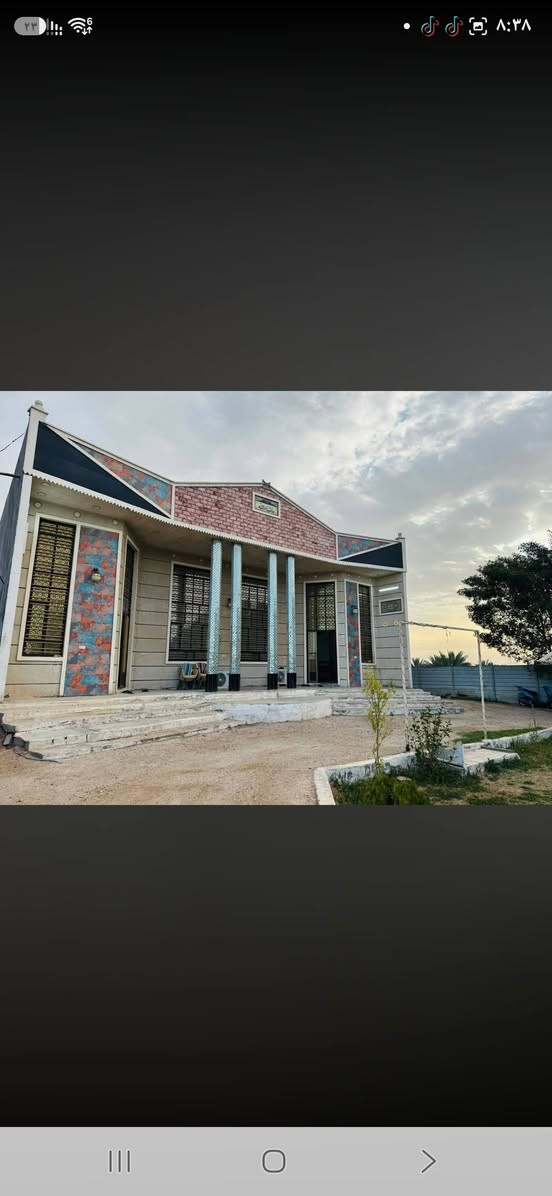 دار للبيع طابو زراعي سند 25 شرط تحويل ثاني يوم بسمك  بناء حديث 2020يتكون البيت من ستقبال معه صاله و5غرف نوم مع وستقبال لنساء وحمامات داخل البيت وخارج البيت وحده من غرف بيها سويت كامل يعني حمام داخل الغرفه ومطبخ وحديقه جبيره خير من الله ماء كهربائ تبليط لباب البيت خدمات كامل سوك البيت كامل من جوه كهربائيات سيراميك جص وبورك كله كامل ما بي اي نقص ولبيت كدامكم خير من الله مكان البيت اليوسفيه القصر الأوسط حي شهداء عل شارع مباشر  الاستفسار على *********** *********** اي ستفسار خاص سعر خاص *********** بي واتساب
