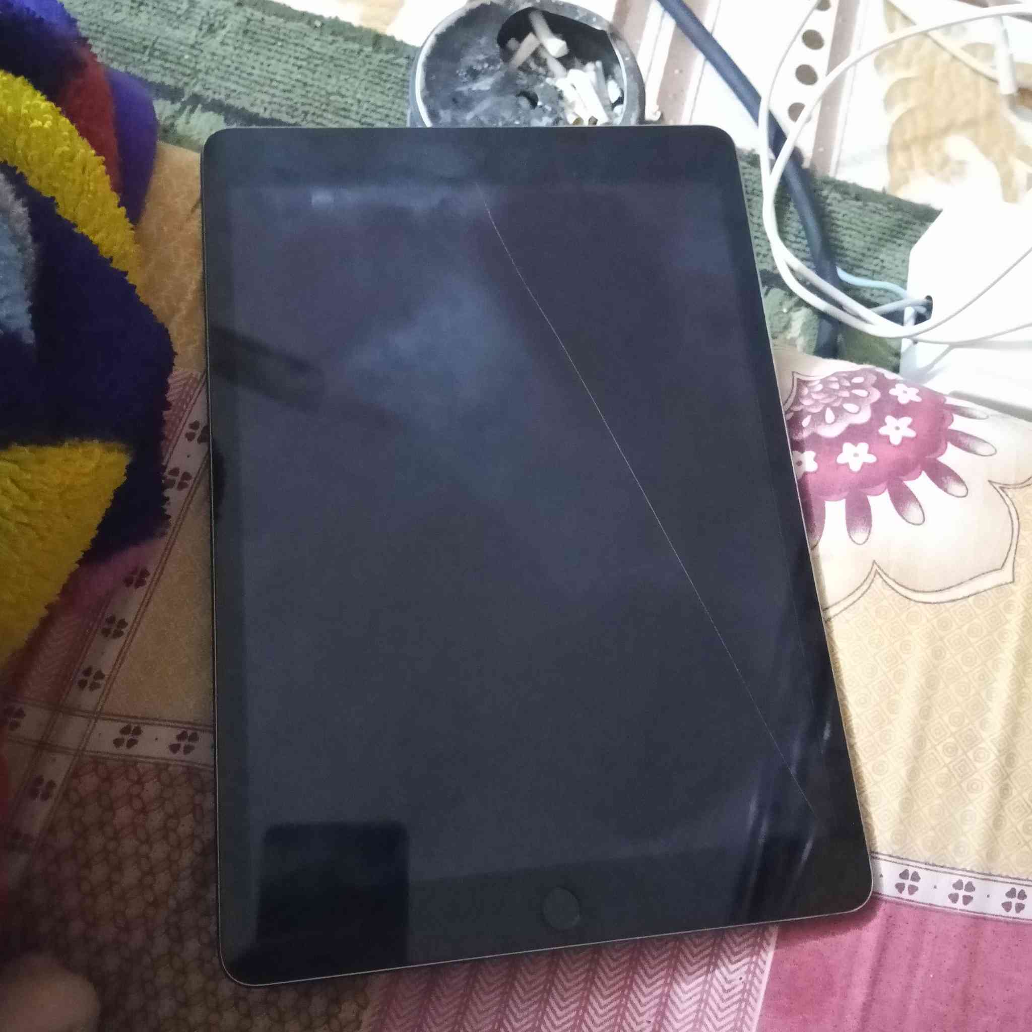 ايباد 9 للبيع ذاكره 64 بطاريه 90 بي فقط فطر بشاشه ممأثر على المس ويا كارتونته فقط ب225 وبي مجال بسيط


**إذا كنت صاحب هذا الإعلان وتريد حذفه لأي سبب، رجاءا أرسل رسالة إلى الدعم الفني**