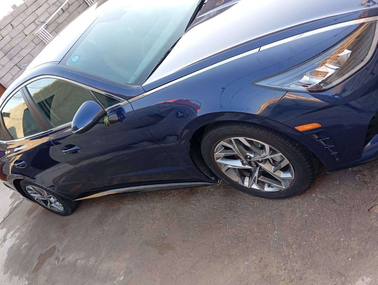 سلام عليكم
للبيع سوناتا 2021وارد امريكي 

ماشيه 100فقط استخدام شخصي

سياره فول مواصفات بصمه شاشه رادارات حساسات اشاير بالمري توقف ذاتي سائد بريك بصمه قياده ذاتيه وبعد مواصفات 

مكينه 2500

بيها تبديل باب فقط والباقي كفاله 

معوقين ذي قار بسم اخوي 

مكان ناصريه 

سعر 175

***********
